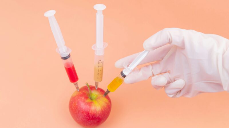 Kodėl suvalgome daugiau, nei planavome? Ekspertai atskleidė, kaip maisto pramonė veikia mūsų smegenis