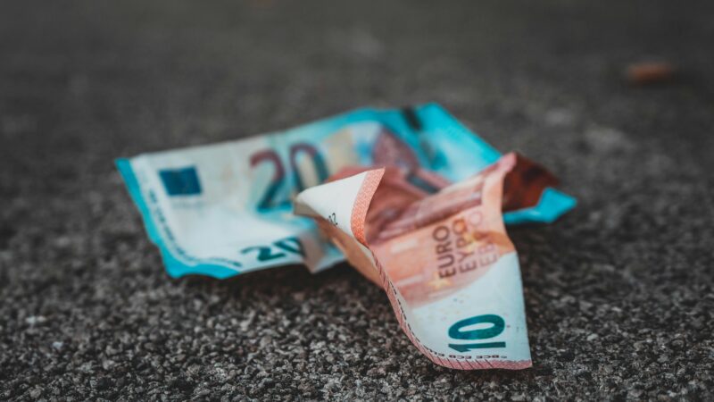Kaip išgyventi infliacijos laikotarpiu: 5 žingsniai, kurie padeda išsaugoti perkamąją galią