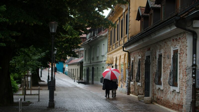 Žemaitiška šnekta mieste ir kaime: kaip Telšiuose ir aplinkinėse vietovėse saugoma tarmė kasdienybėje