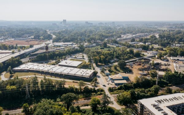 Alytaus pramonės rajonas keičia veidą: kaip buvusios gamyklos tampa naujomis miesto erdvėmis