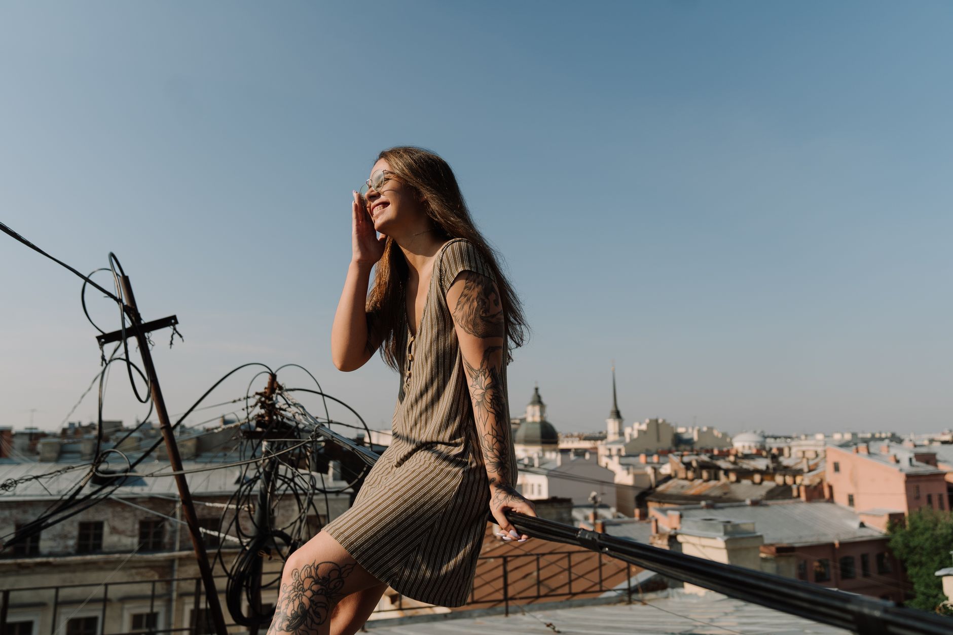 Dvyniai kasdienybėje ir santykiuose: kaip šio ženklo smalsumas ir humoro jausmas keičia aplinką