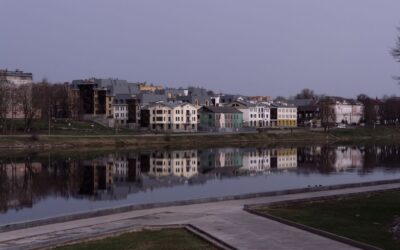 Jurbarko seni aplinkkeliai ir Nemuno pakrantės: kaip miestas ieško naujos traukos tarp piliakalnių ir kasdienio gyvenimo