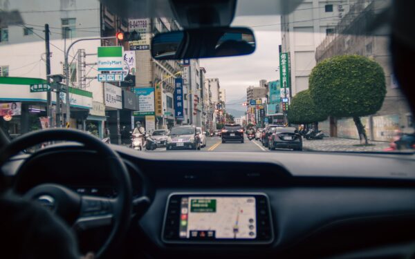 Kaip išsirinkti hibridinį automobilį: ką būtina įvertinti prieš priimant sprendimą ir ko nesitikėti