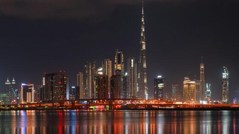 Kaip keičiasi gyvenimas Dubajuje: nuo stebuklingų dangoraižių iki kasdienybės, kuri dažnai nustebina naujakurius