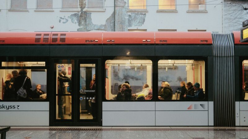 Kaip pasikeitė viešasis transportas Vilniuje: kasdienybė, iššūkiai ir ko dar laukia keleiviai