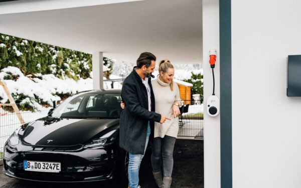Kaip pasirinkti elektromobilį antrajai šeimos transporto priemonei: ką verta žinoti prieš priimant sprendimą