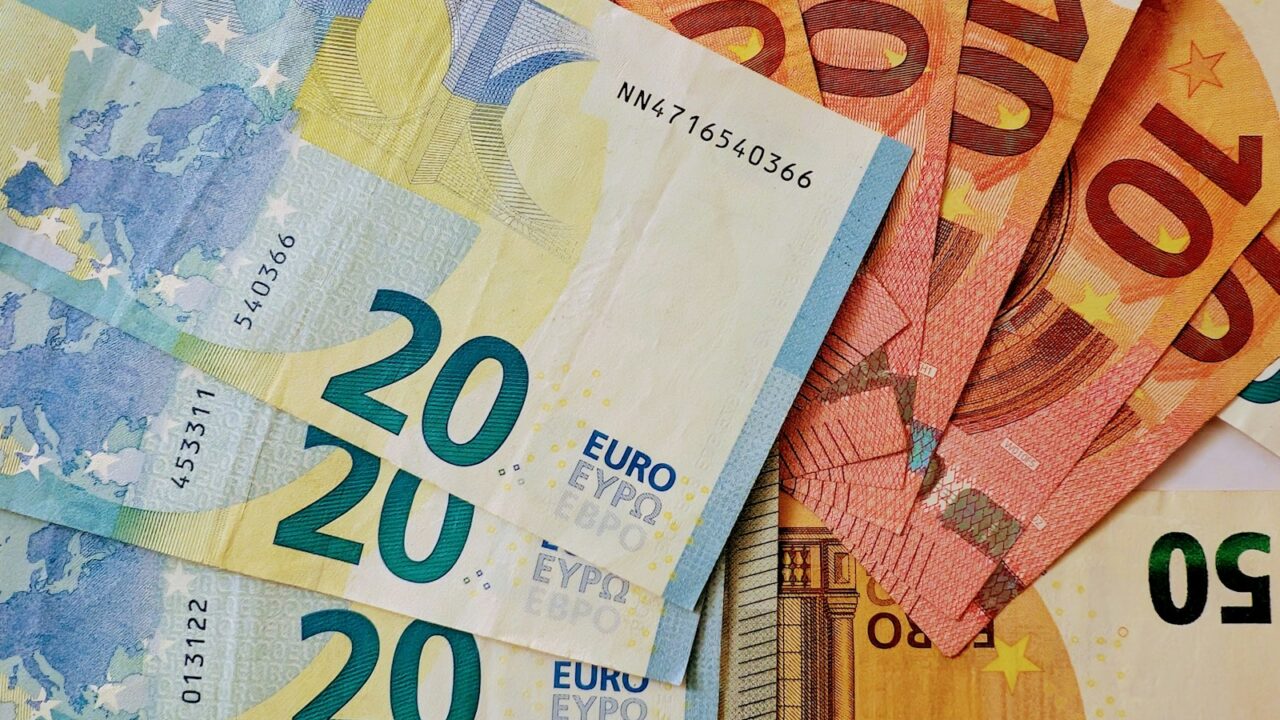 Karščio banga Europoje jau nusinešė daugiau kaip 1 300 gyvybių: mokslininkai įspėja, kad tai tik pradžia