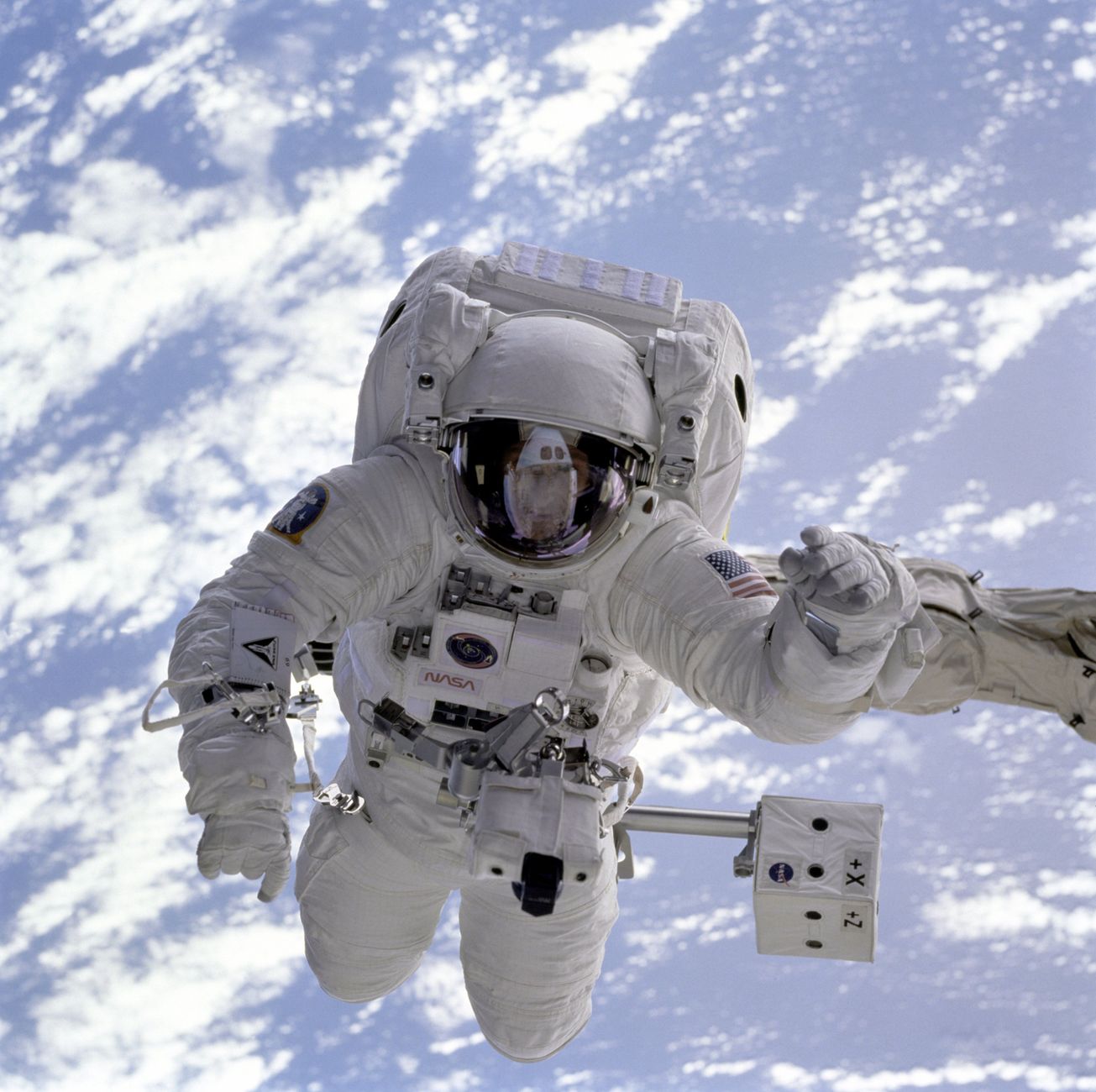 Kuo kvepia kosmosas: ką iš tikrųjų užuodžia astronautai ir ką apie tai sako mokslas