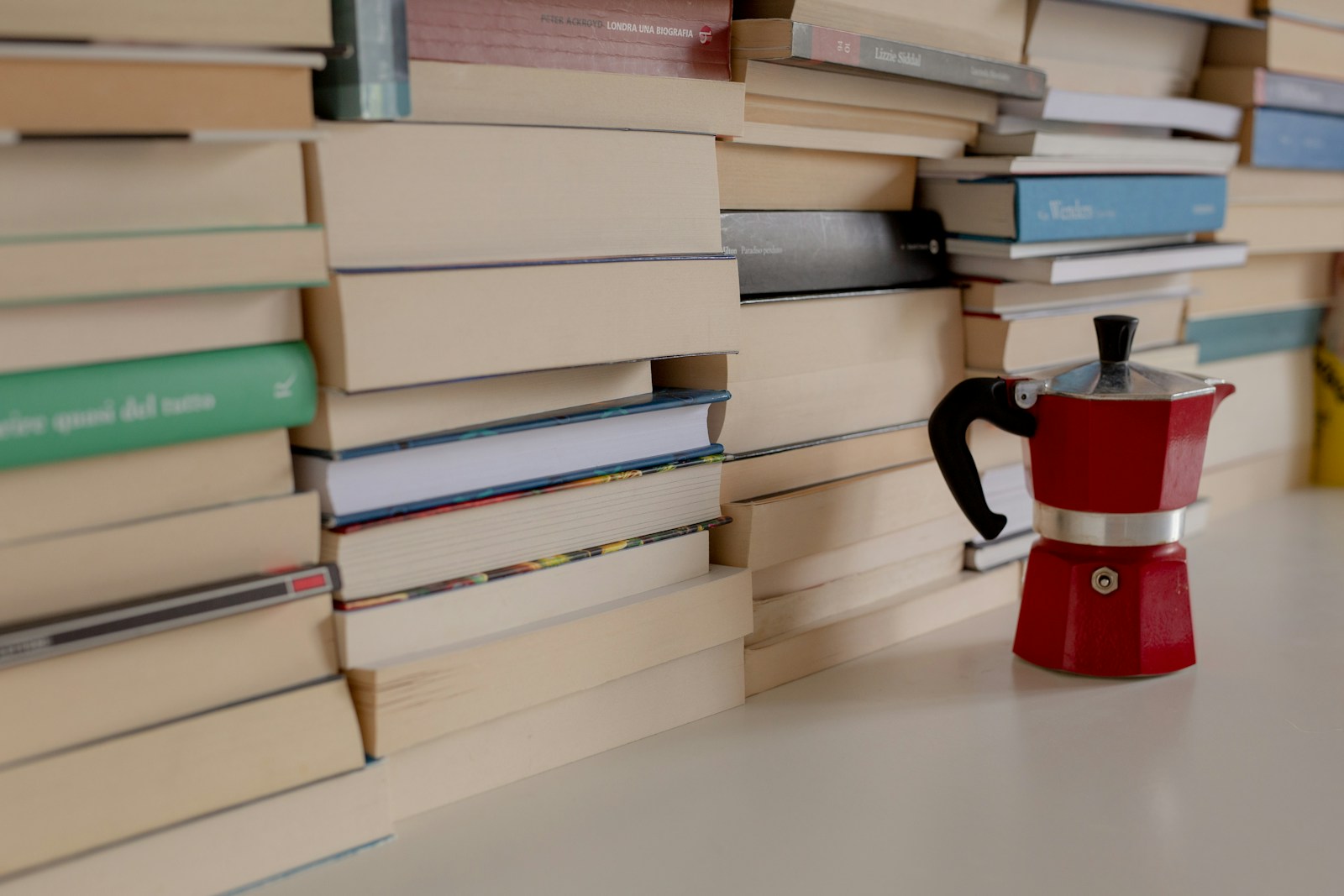 Lietuviškų knygų klubai atgimsta: kaip bendru skaitymu kuriamos draugystės ir stiprinama bendruomenė