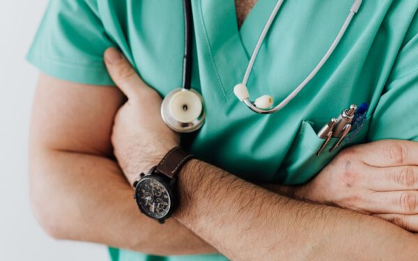 Ekspertai ragina atkreipti dėmesį: šie trys atradimai gali pakeisti požiūrį į sveikatą ir gydymą