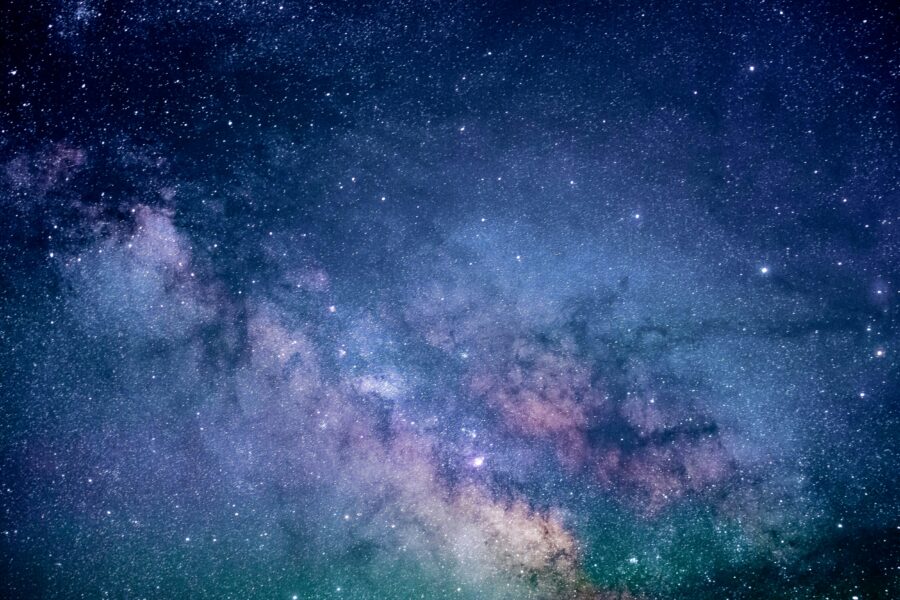 Visata. Unsplash nuotr