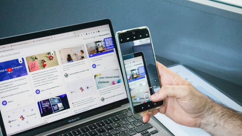 Kas sprendžia, kas yra tiesa internete? Ekspertai perspėja, kad ši galia kelia vis daugiau klausimų