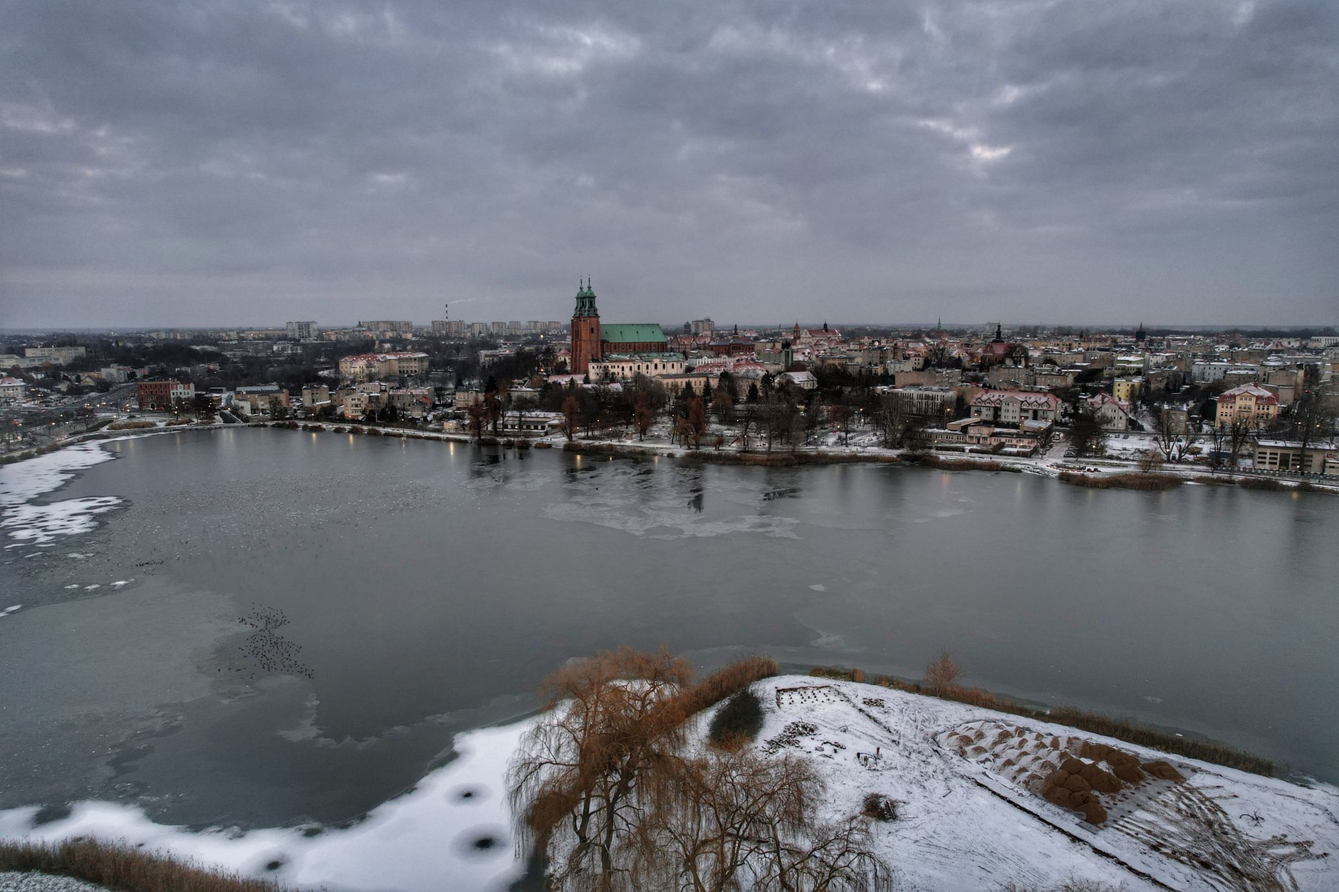 Žemaitijos širdis be jūros ir kalnų: kaip Telšiai atranda naują savivertę ir atgaivina senąjį miestą