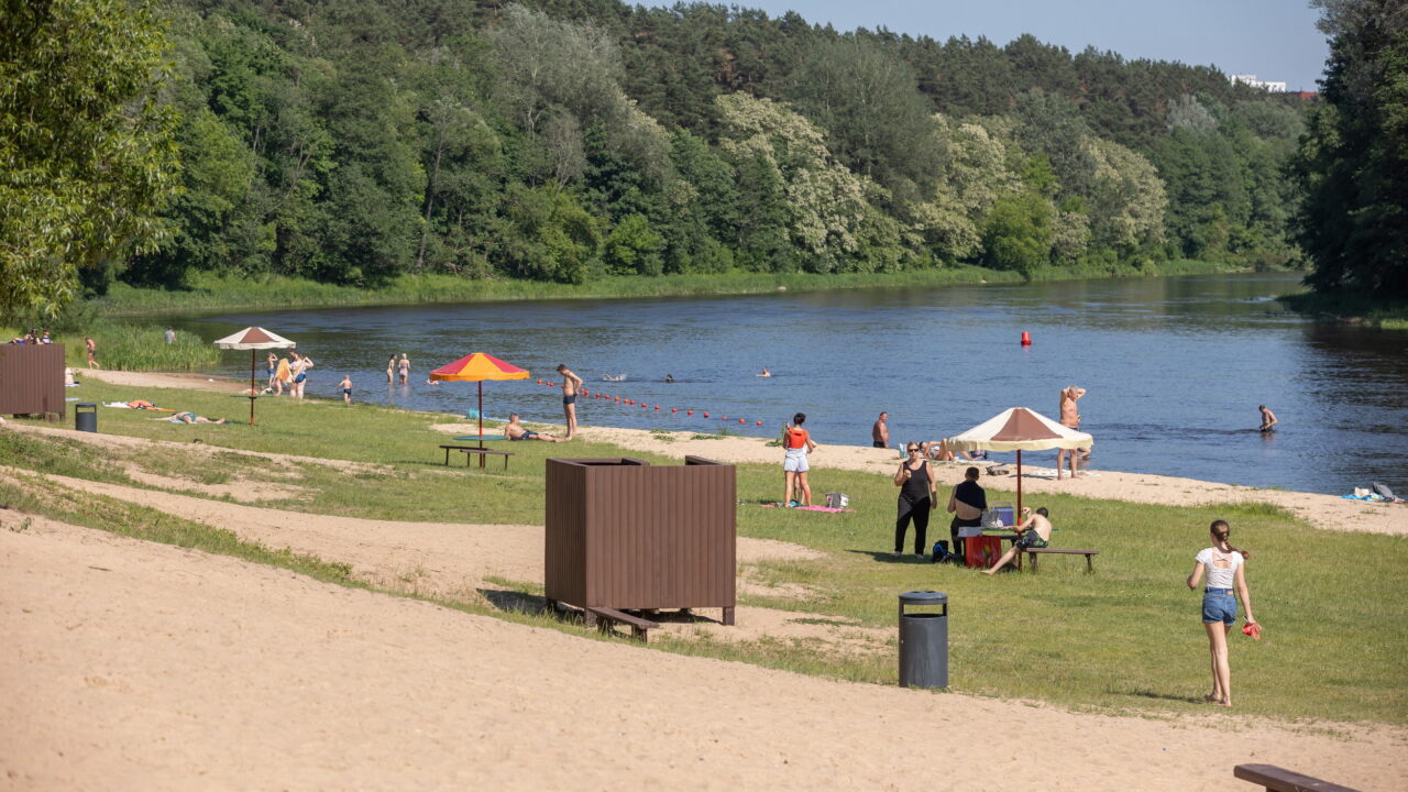 Valakampių paplūdimį ruošiasi keisti: vilniečiai kviečiami spręsti, kas turi likti