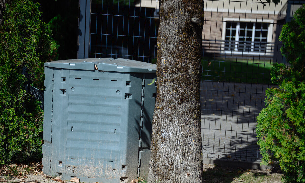 Kompostavimo dėžės Vilniaus rajone išgraibstytos per 1,5 mėnesio: savivaldybė prašo atsakymų