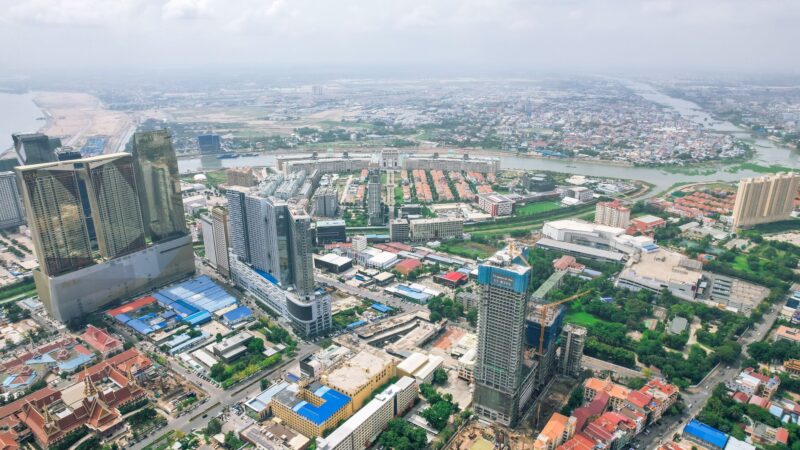 Indonezijos sostinė keliasi į džiungles: kodėl Jakarta skęsta ir ko tikėtis naujajam Nusantara miestui