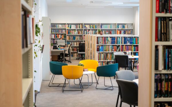 Kaimų bibliotekų renesansas: kaip mažų bendruomenių knygų namai tampa vietos gyvenimo centru