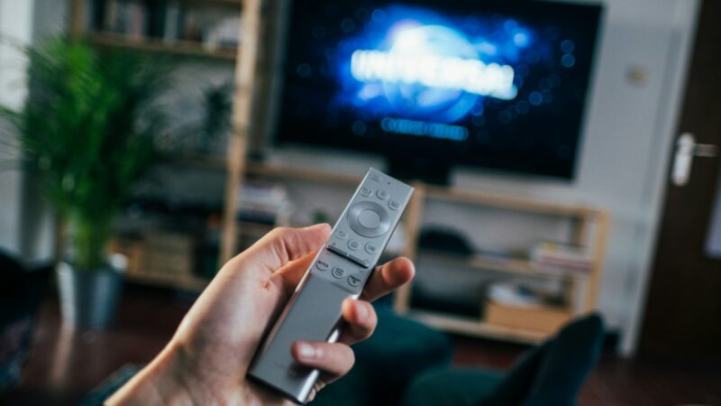 Kaip išmaniųjų TV nenaudoti kaip šnipinėjimo įrankio: praktinis vadovas saugesniam televizoriaus naudojimui