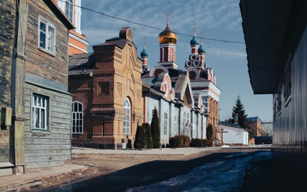 Kodėl vis daugiau lietuvių renkasi gyvenimą mažesniuose miestuose: ką iš tiesų siūlo provincijos kasdienybė