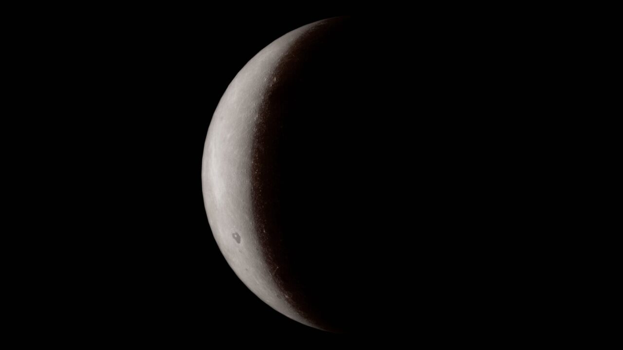 Žemė čia užima vos 0,12 pikselio: legendinis „Voyager 1“ kadras verčia susimąstyti ir šiandien