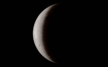 Žemė čia užima vos 0,12 pikselio: legendinis „Voyager 1“ kadras verčia susimąstyti ir šiandien