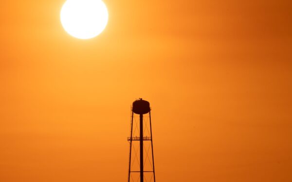 Rekordiniai karščiai Europoje jau kainuoja milijardus: ekspertai įspėja, kad blogiausia dar priešakyje