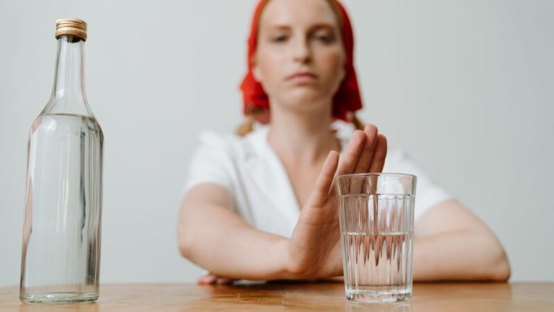 Ar Z karta iš tiesų atsisako alkoholio? Nauja tendencija slepia ir nerimą keliančią kitą pusę