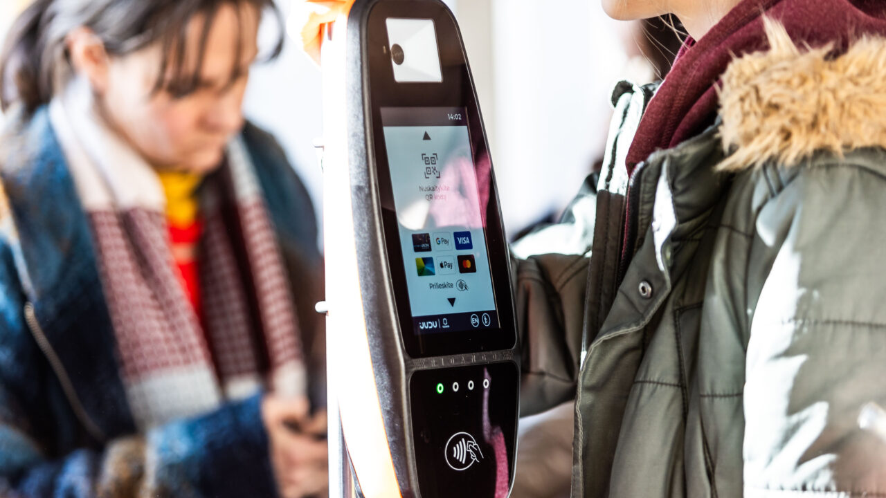 Vilniečiams verta suklusti: net nusipirkę viešojo transporto bilietą galite sulaukti nemalonumų