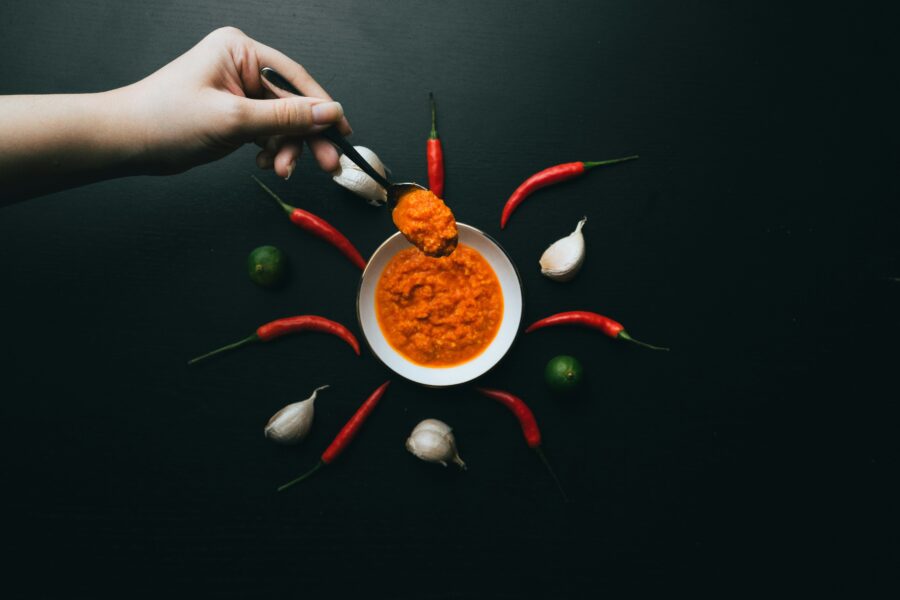 Valgymas aštraus pipiro. Unsplash nuotr