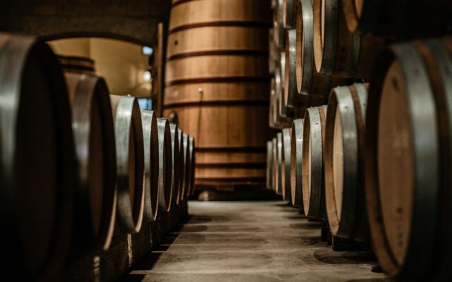 Jaunimas nebenori alkoholio: nauja tendencija jau verčia keistis visą vyno pramonę