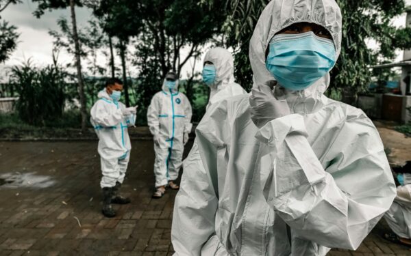 Ebola protrūkis kelia vis didesnį nerimą: ekspertai įspėja dėl galimos katastrofos