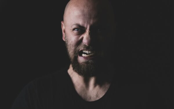 Daugelis daro vieną klaidą: psichologas paaiškino, kodėl pyktis iš tiesų gali būti naudingas