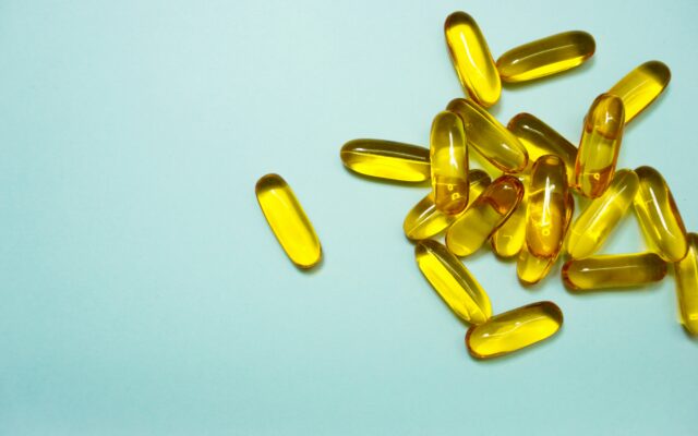 Vartojantiems omega-3 verta suklusti: viršijus šią dozę gali gerokai išaugti rizika