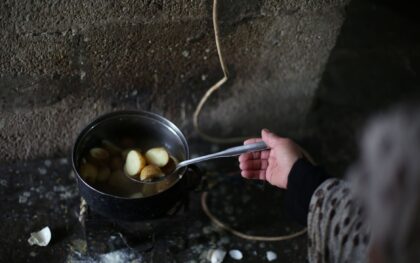 Kaip išvirti bulves, kad jos būtų skanios ir laikytų formą: pagrindinės klaidos ir patikimos taisyklės kasdienai