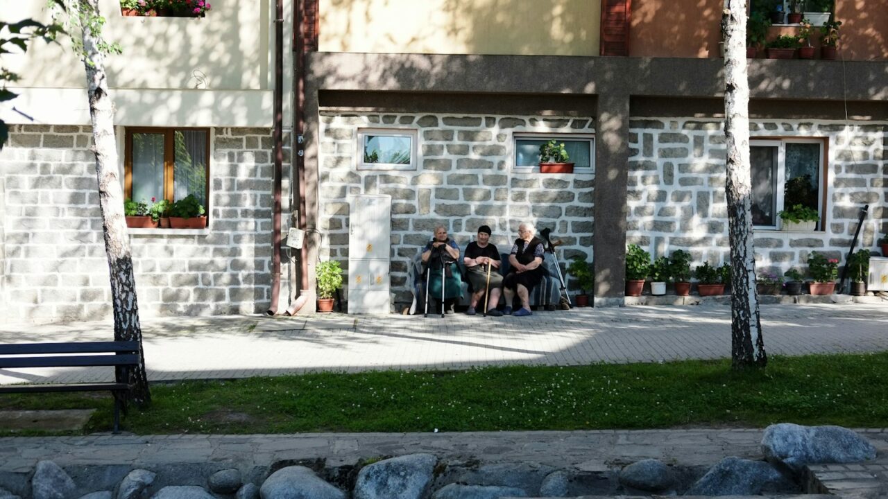 Gyvosios bibliotekos Videniškiuose: kaip Molėtų krašto kaimo bendruomenė iš naujo atranda savo istoriją