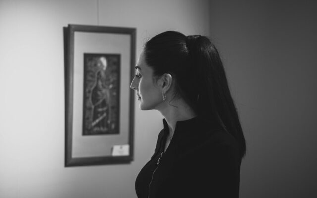 Zodiako draugystės portretai: ką skirtingi gimimo ženklai dažniausiai atneša į artimus ryšius